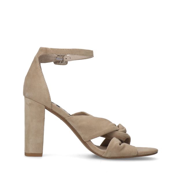 Beige geknoopte suède sandalen met hak