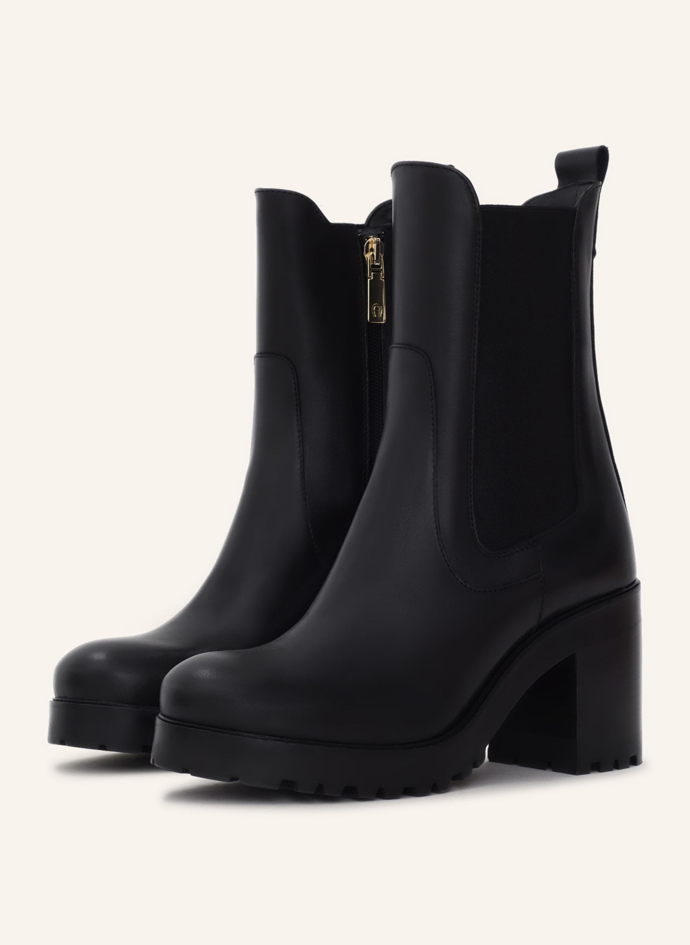 AIGNER block heel bootie AMY 7C