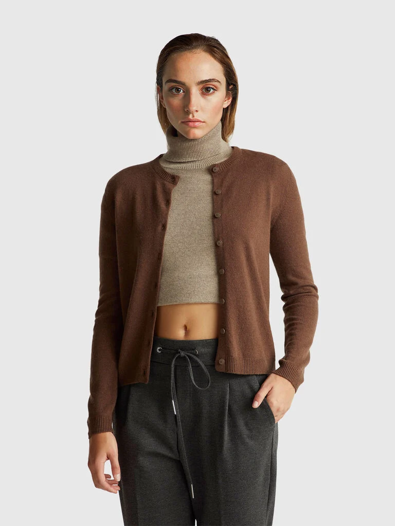 Cardigan in wool and cashmere blend