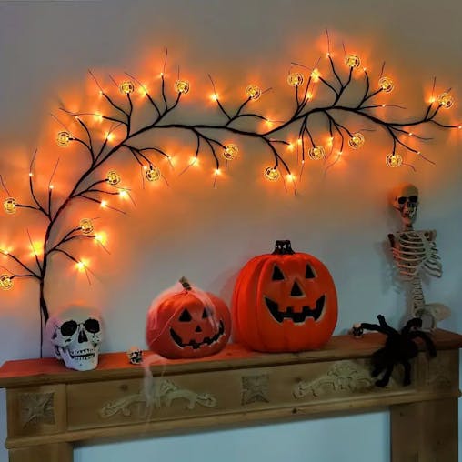 NNETM Enchanted Grove Halloween Lights: Willow Whispers