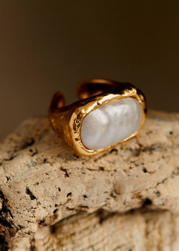 Armindo Ring