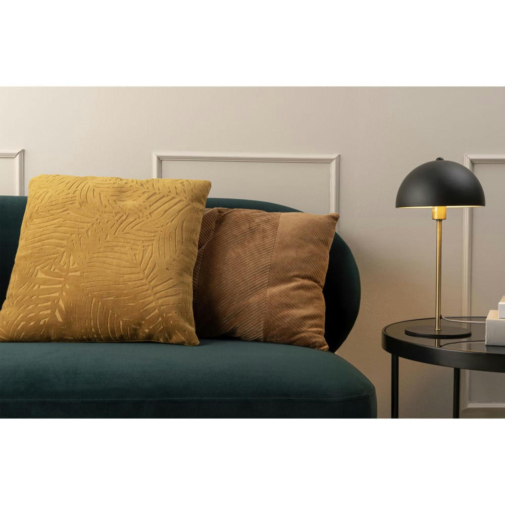 RIBBED - Coussin en velours à motifs chevrons 40x60cm camel