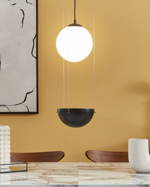Lampa wisząca okrągła szklany klosz