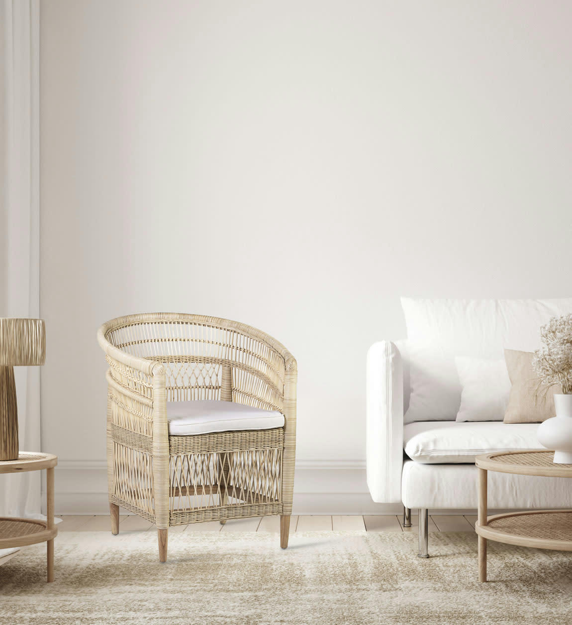 RATTAN - Fauteuil en rotin beige avec coussin