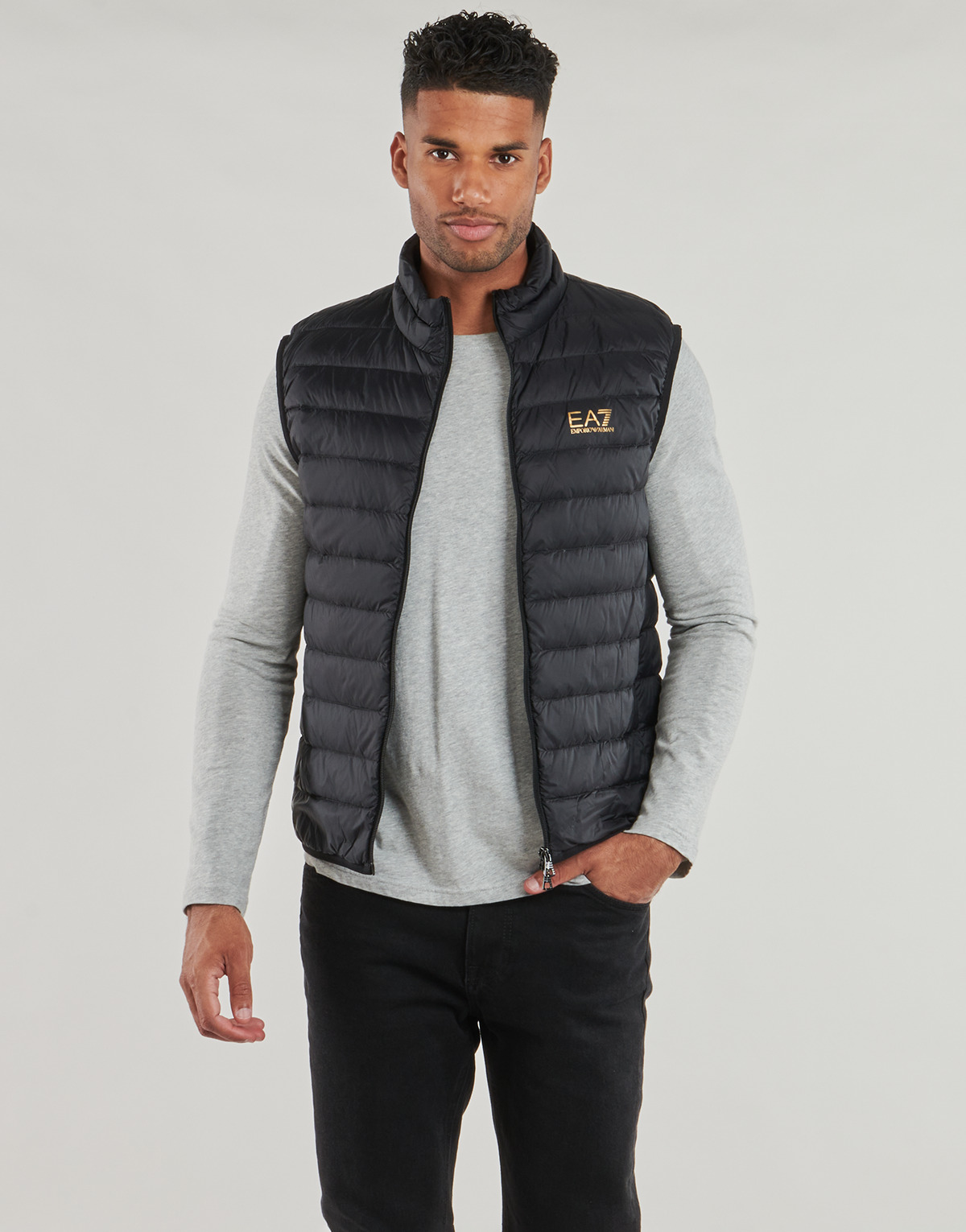 Emporio Armani EA7 - TRAIN CORE ID DOWN LIGHT VEST CC  8NPQ06 - Black / Gold