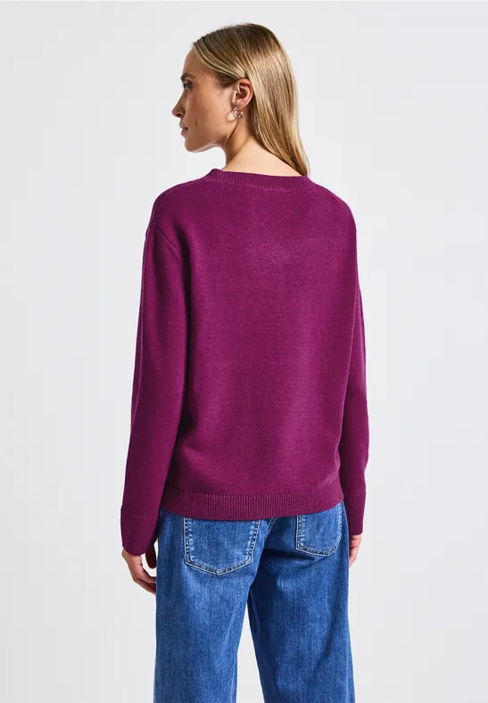 V-Neck Pullover