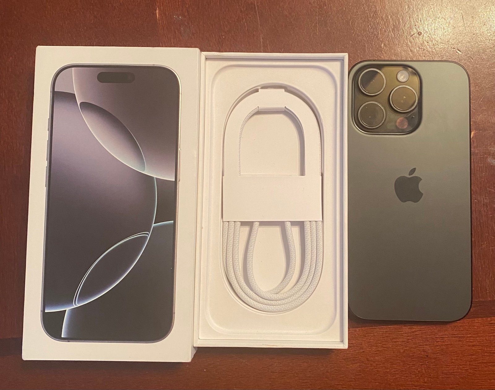 iPhone 16 pro black 256GB unlocked