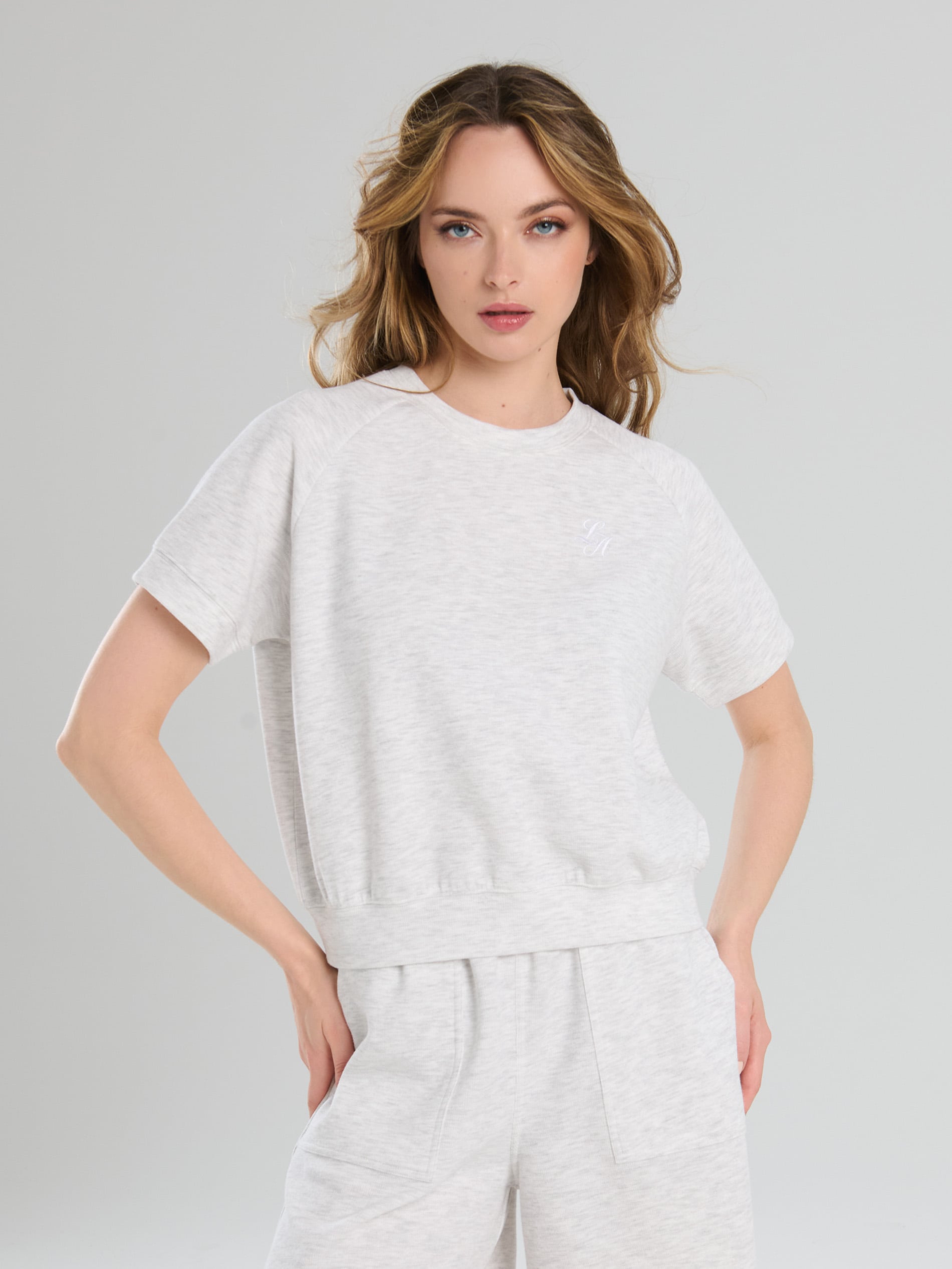 Dresowa bluza z krótkim rękawem
