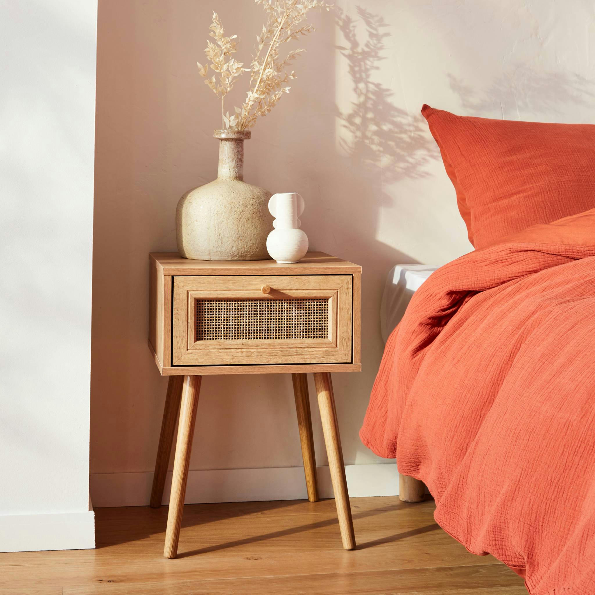 BOHÈME - Table de chevet effet bois et cannage, 1 tiroir