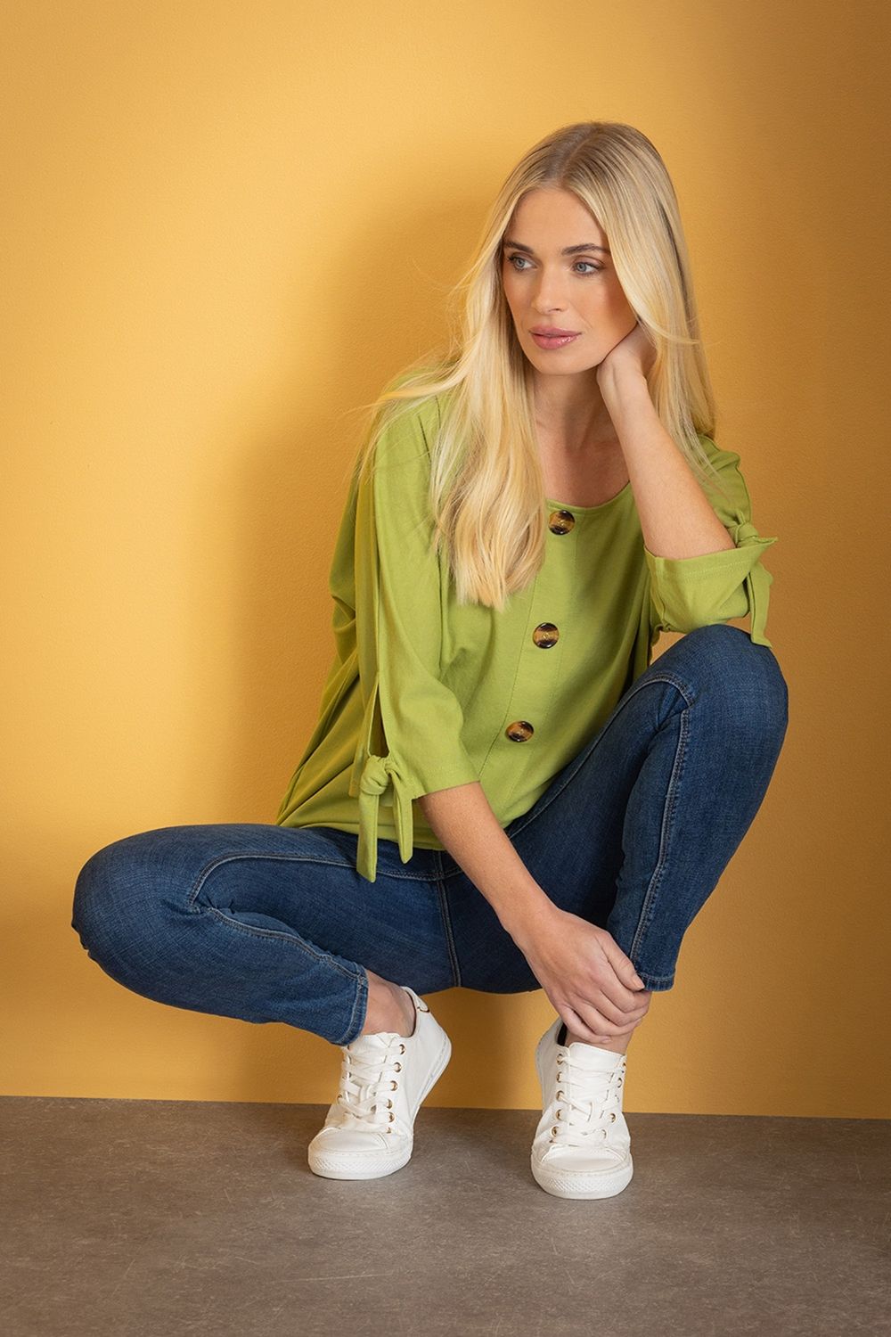 Klass. Tie Cuff Stretch Top