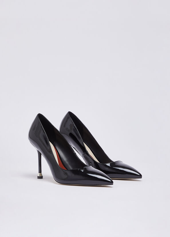 D&eacute;collet&eacute; in vernice