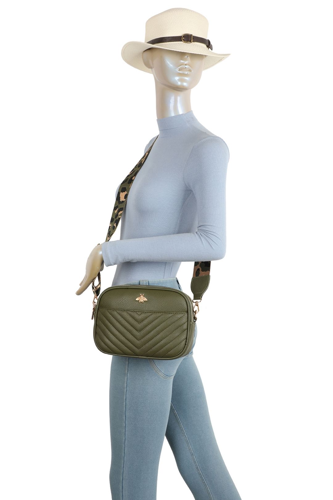 Fontanella Fashion Bee Badge Quilted Double Zipper Compartment Tassel Crossbody Handbag