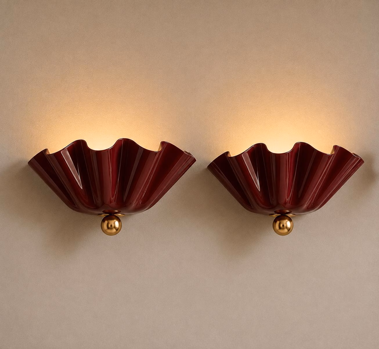 White Scalloped Pocket Wall Sconce, Fluted Brass Clamshell Uplight Lamp, Mid Century Wavy Light Fixture, Luxury Art Deco Hallway Lighting