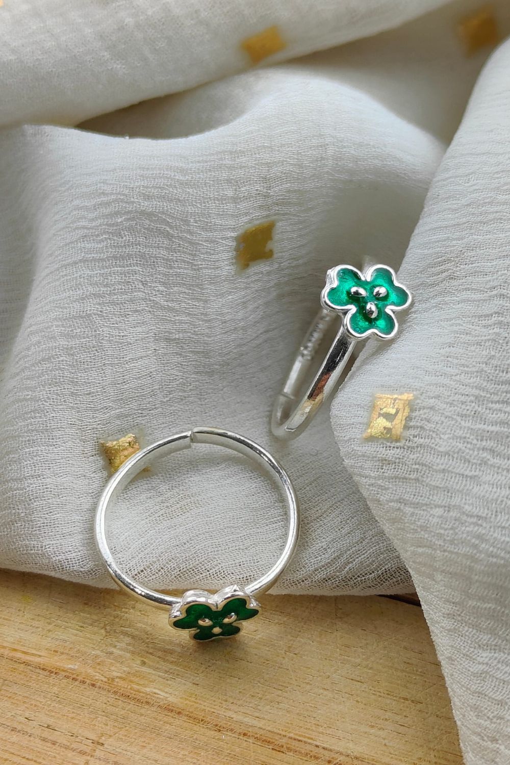 The Colourful Aura 925 Silver Green Floral Bohemian Midi Band Dainty Beach Toe Ring