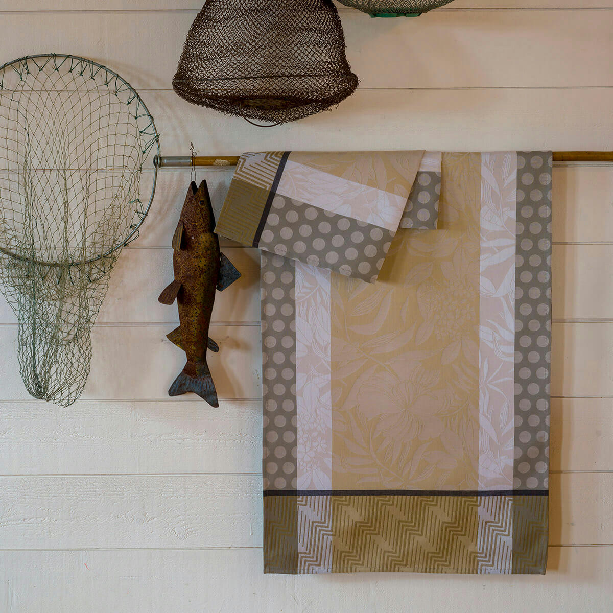 NATURE URBAINE - Chemin de table en coton chene 50 x 150