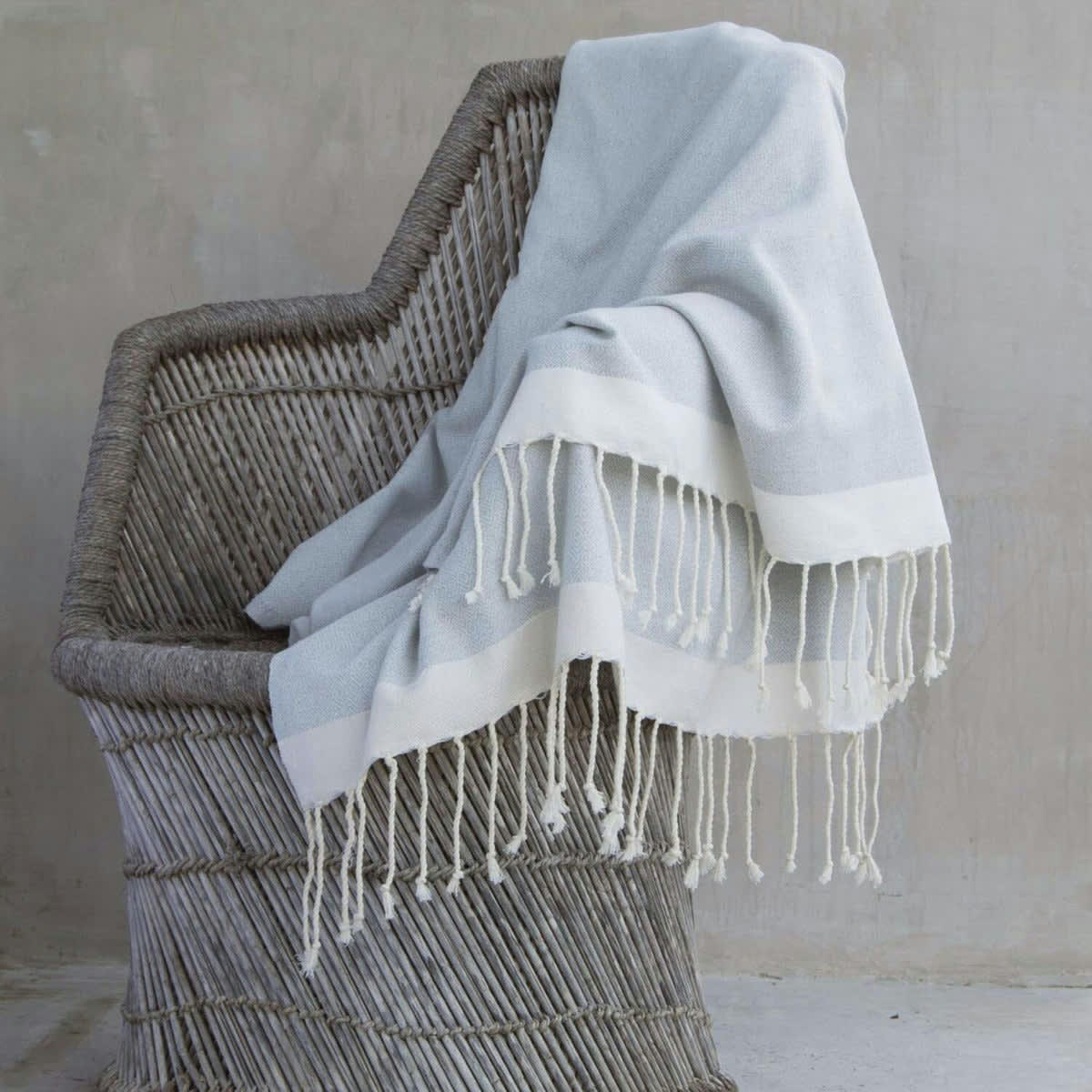COURCHEVEL - Plaid coton  130x170 gris perle / écru