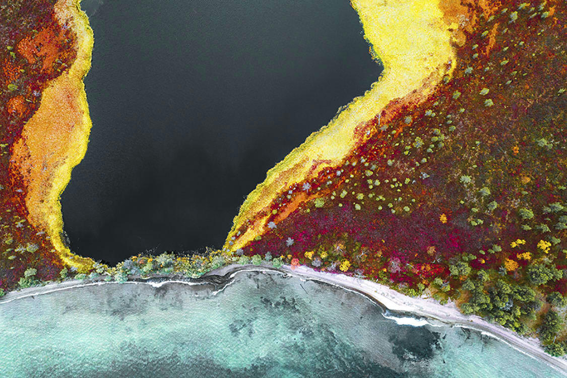 UN AUTRE MONDE - Photographie d'art d'Hugo Grandcolas 60x90 cm sur plexi