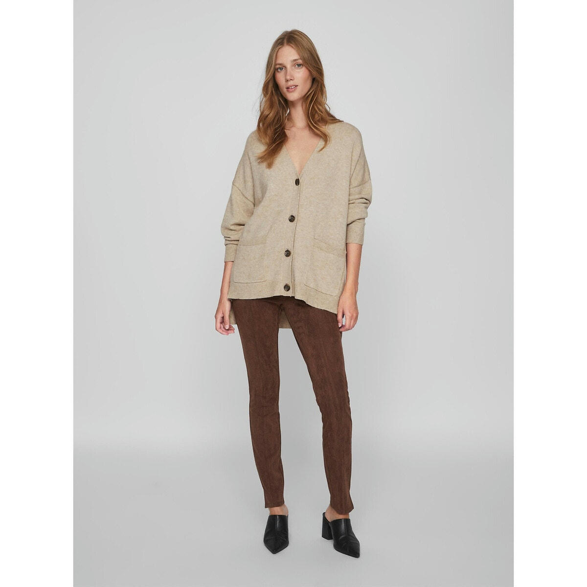 Gilet encolure v, boutonné