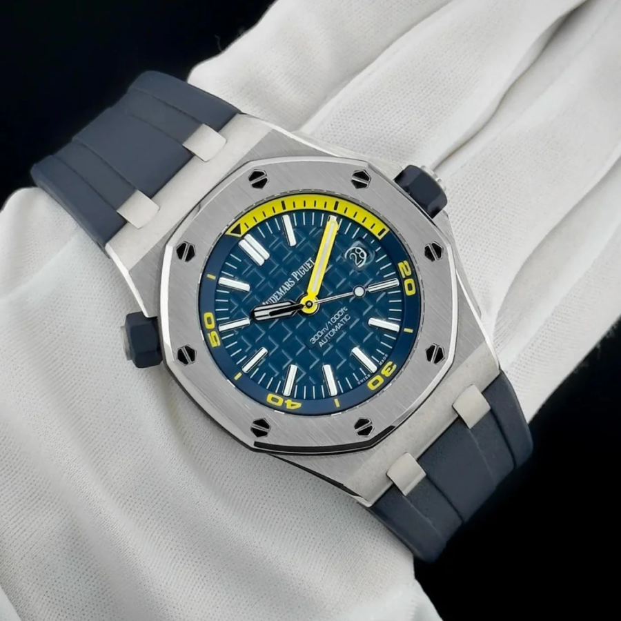 Audemars Piguet – Royal Oak Offshore Diver –  Rubber Strap – Blue