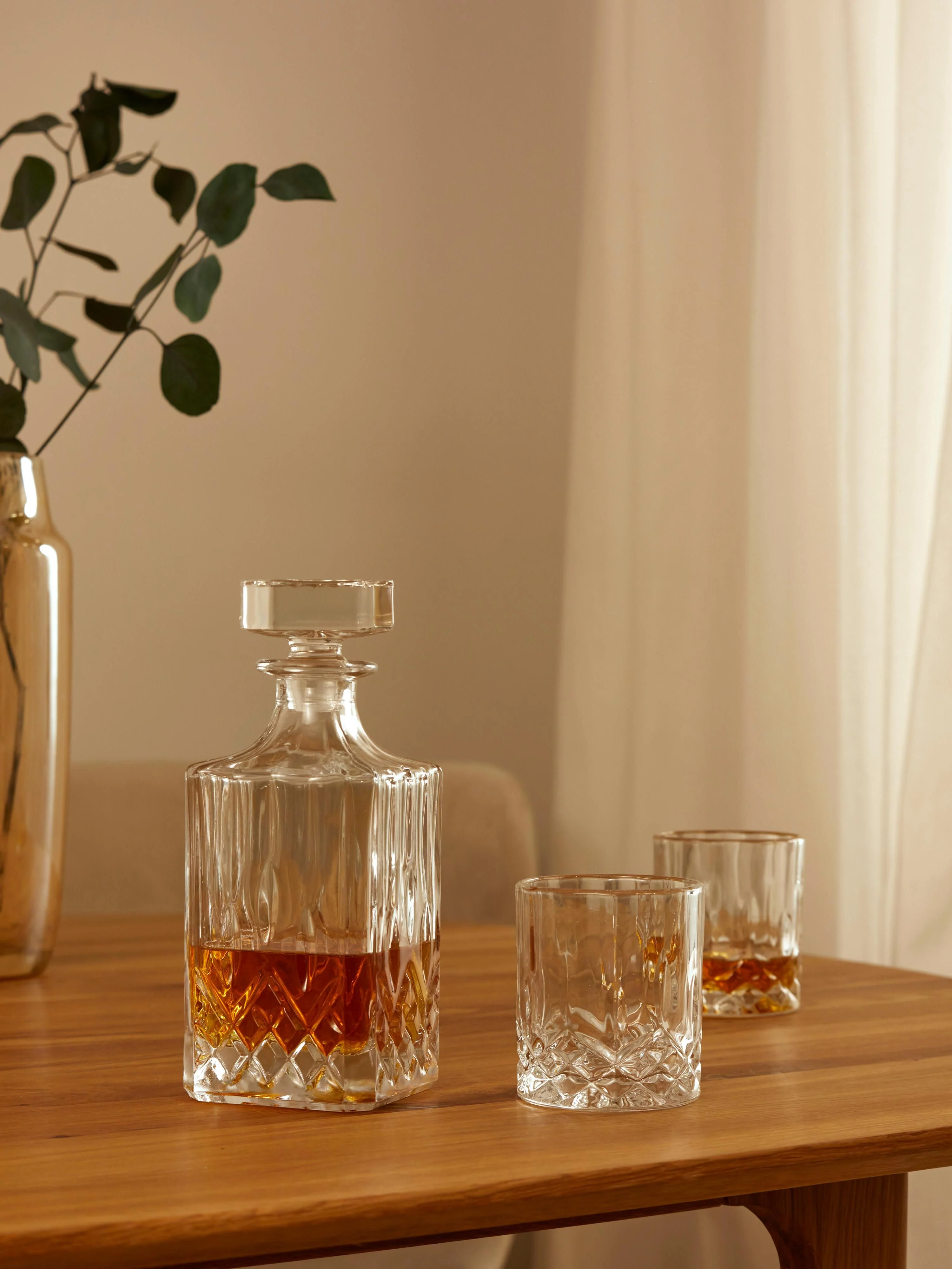Dekanter George mit Prägungsmuster, 700 ml