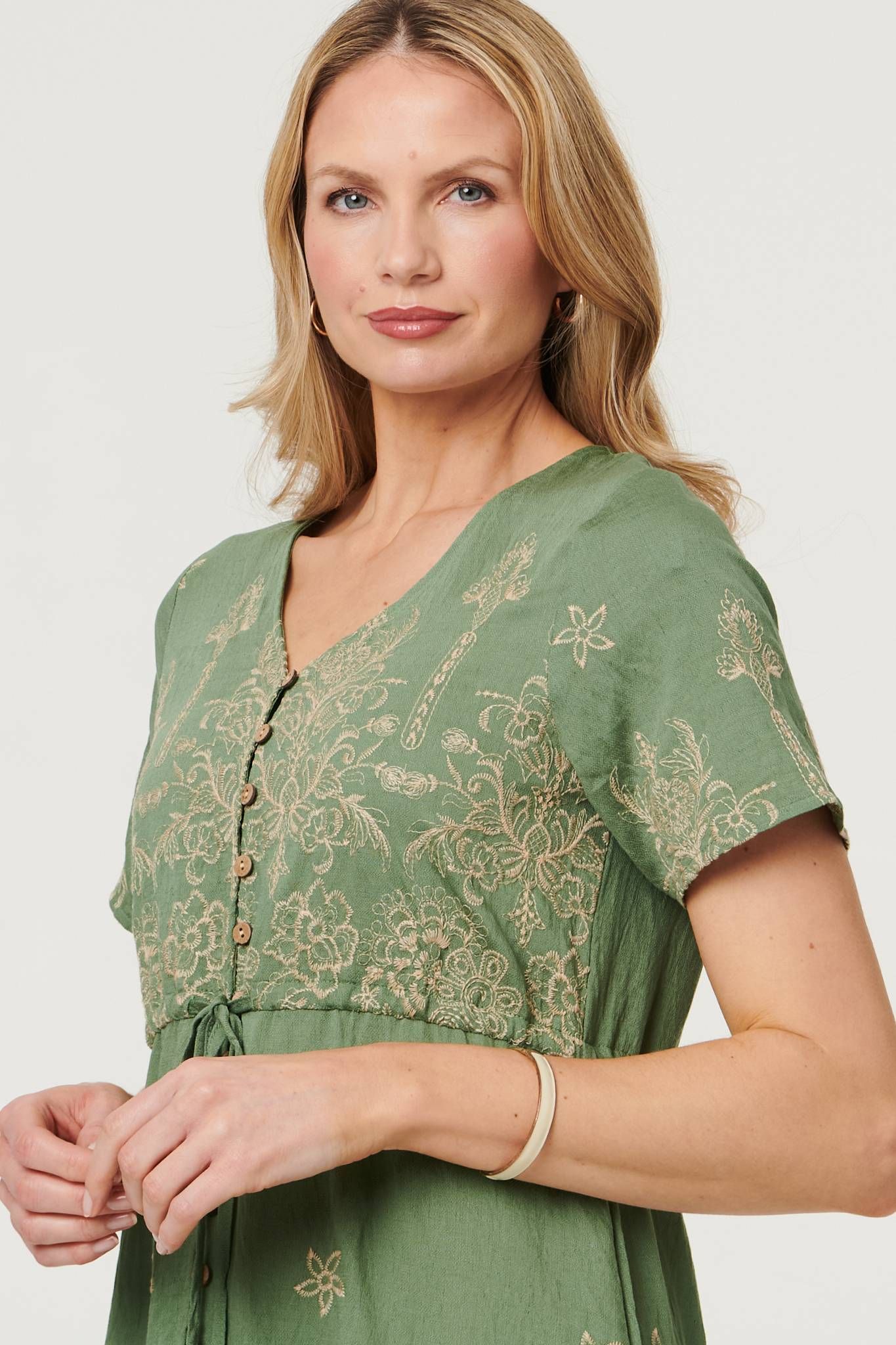 Izabel London Floral Embroidered Knee Length Dress