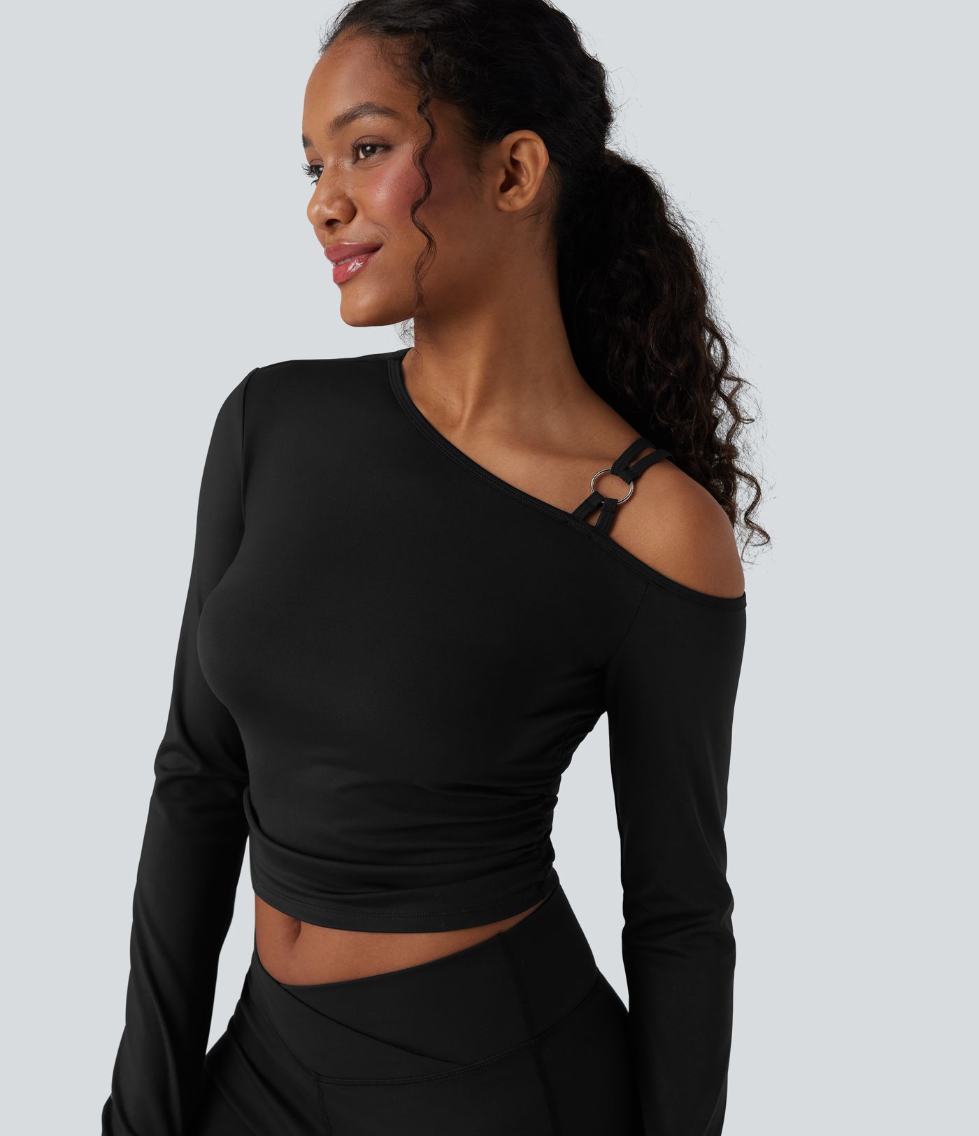 Haut de sport yoga SoftlyZero™ Airy une épaule manches longues avec passe-pouces froncé effet frais InstantCool, protection solaire UPF50