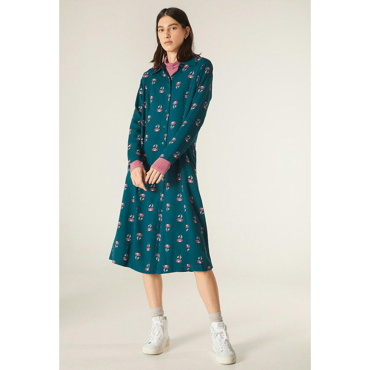 Robe midi imprimée et boutonnée