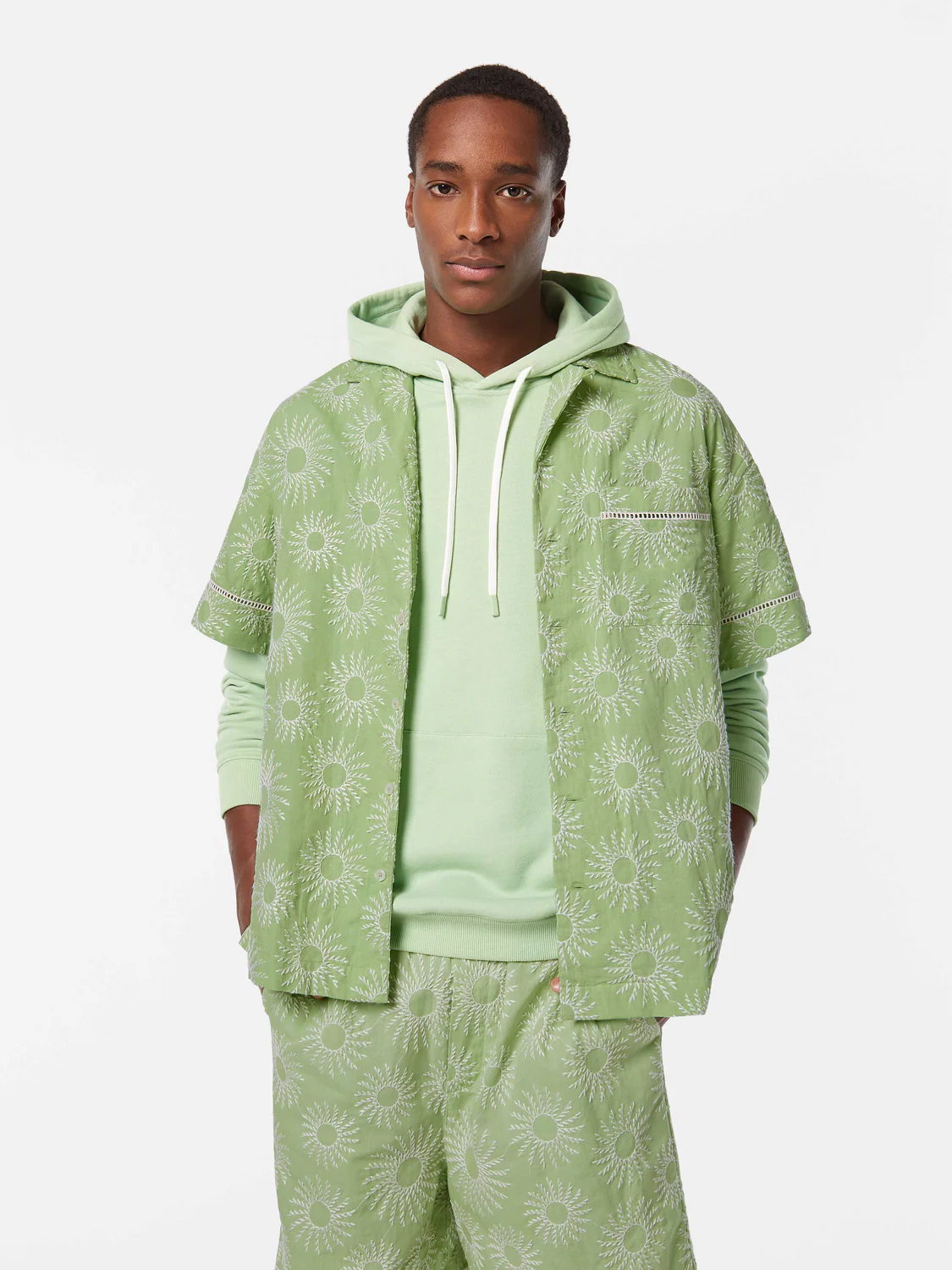 Relaxed-Fit Embroidered Linen-Blend Short Sleeve Shirt