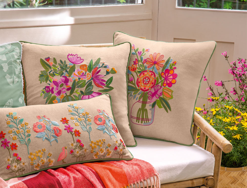 Coussin fuchsia brodéBerlingots