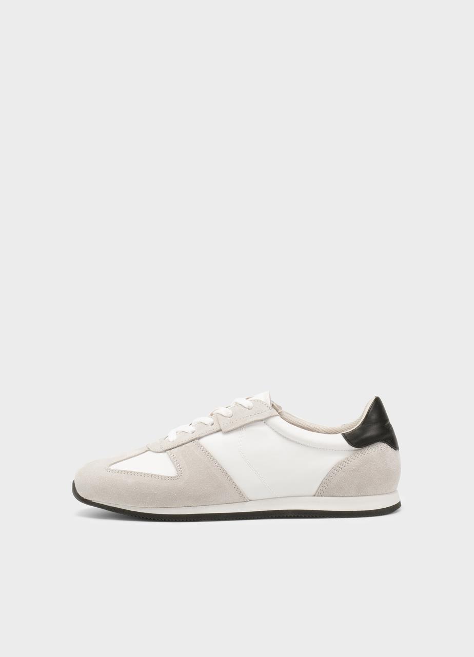 Yasmin Sneakers