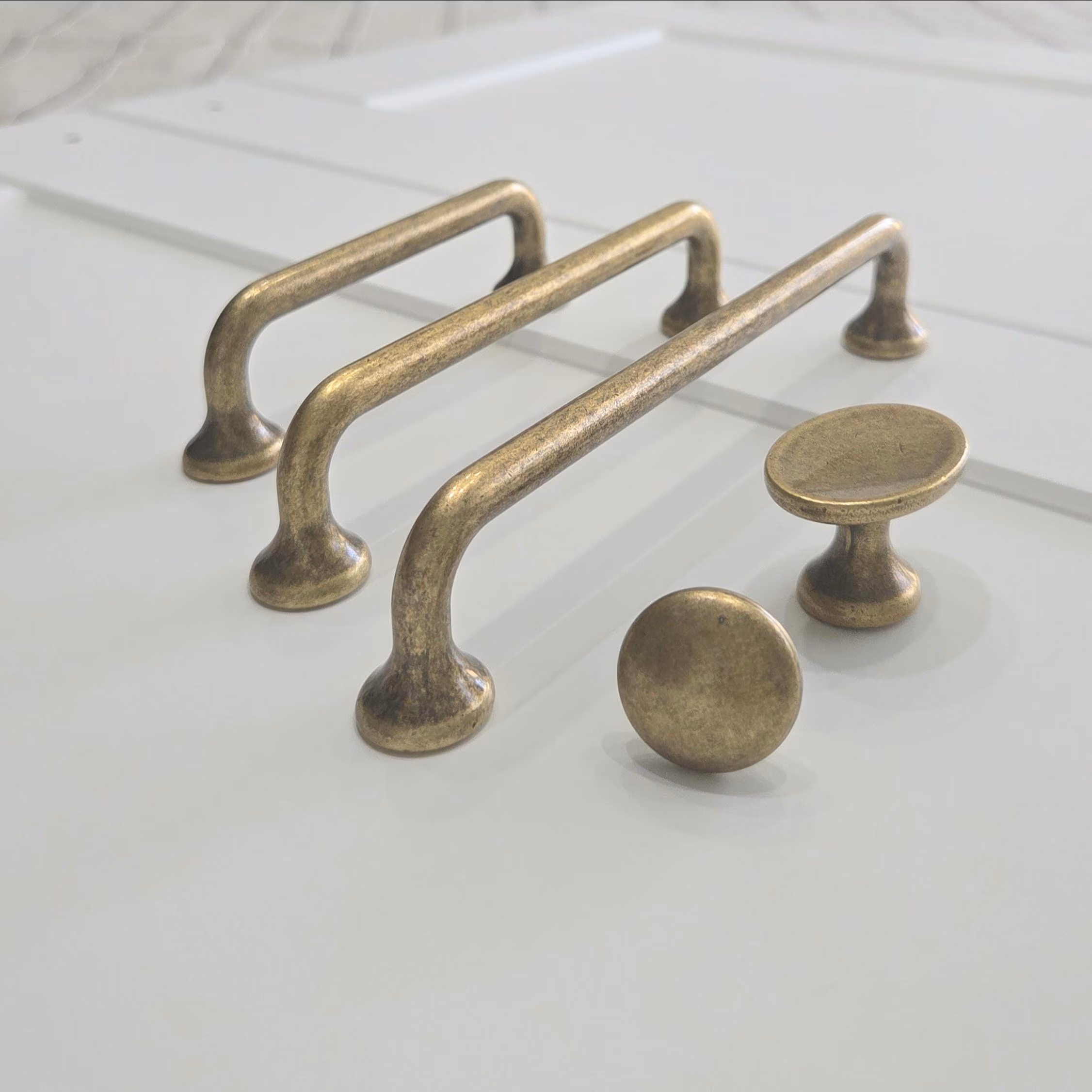Vintage Italian Cabinet Hardware Set: Antique Brass Knobs and Drawer Pulls