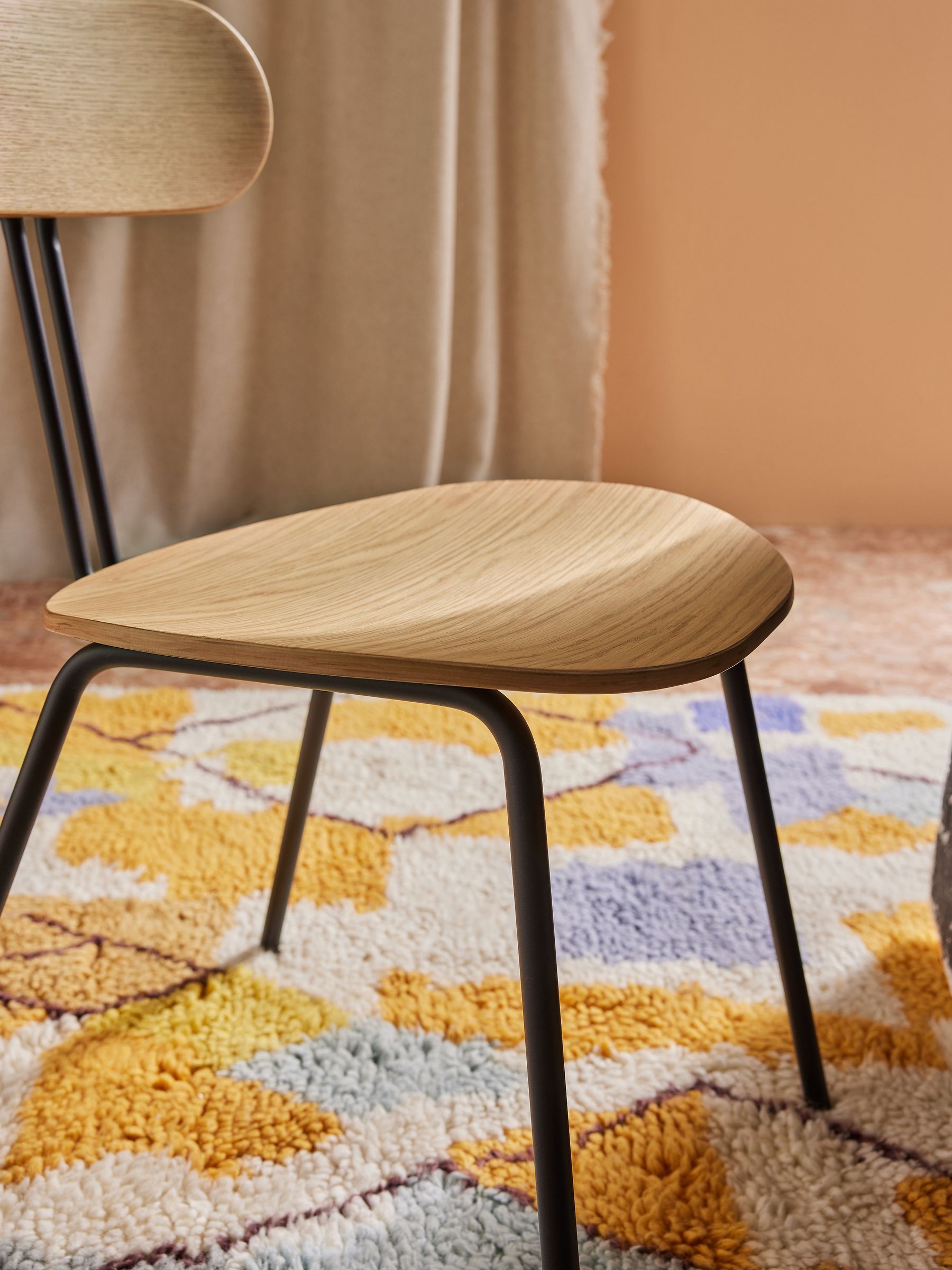 Set of 2 Tambo Dining Chairs in Oak