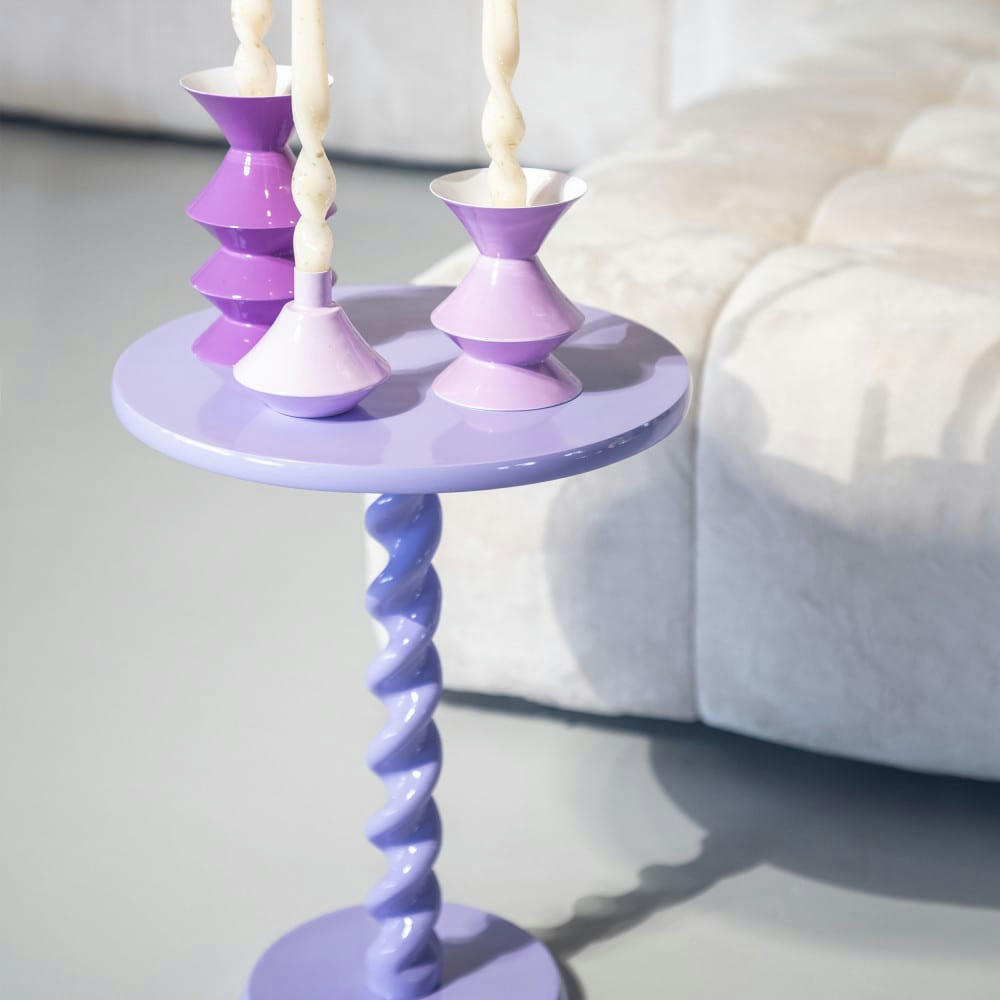 GULA - Table d'appoint en aluminium D40cm lilas