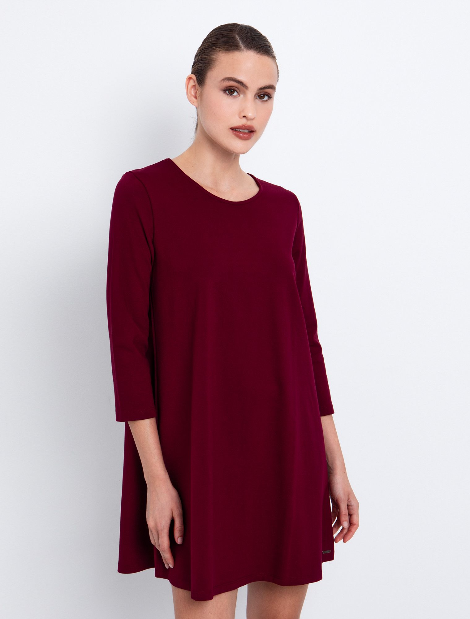 Μίνι φόρεμα σε ριχτή γραμμή