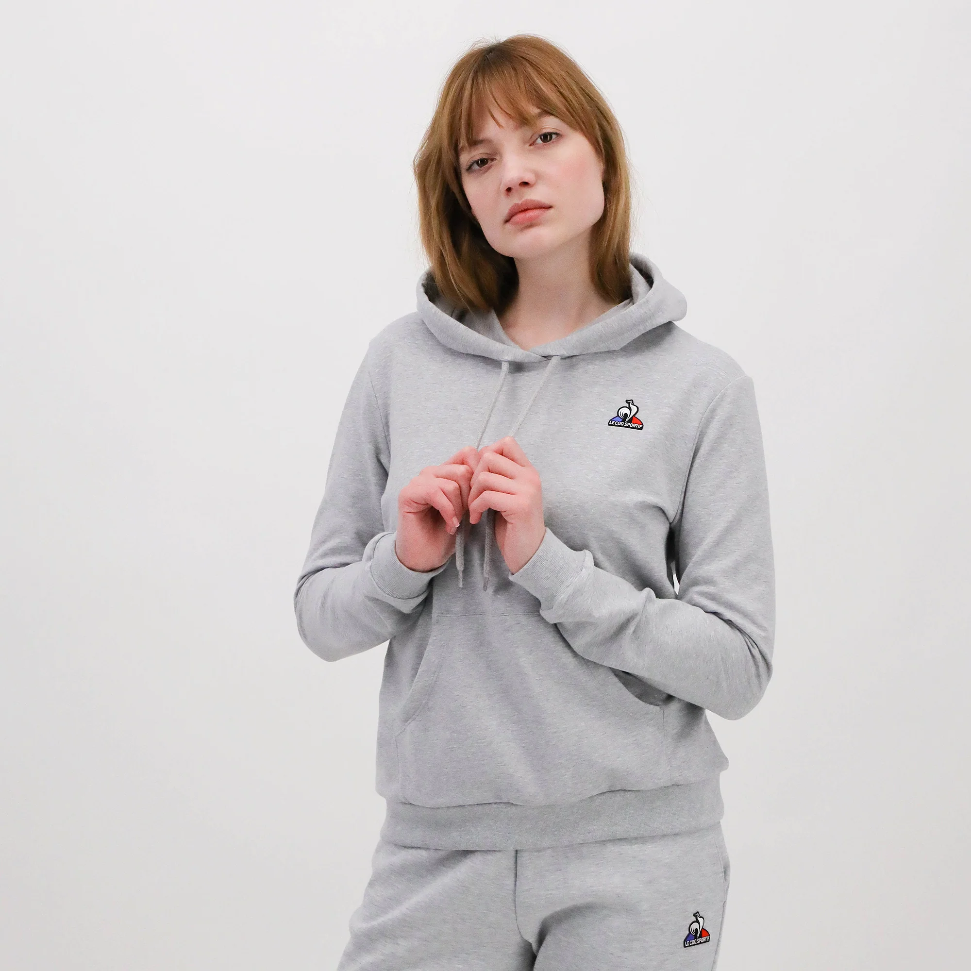 2210515-ESS Hoody N°1 W gris chiné clair | Sweat à capuche Femme