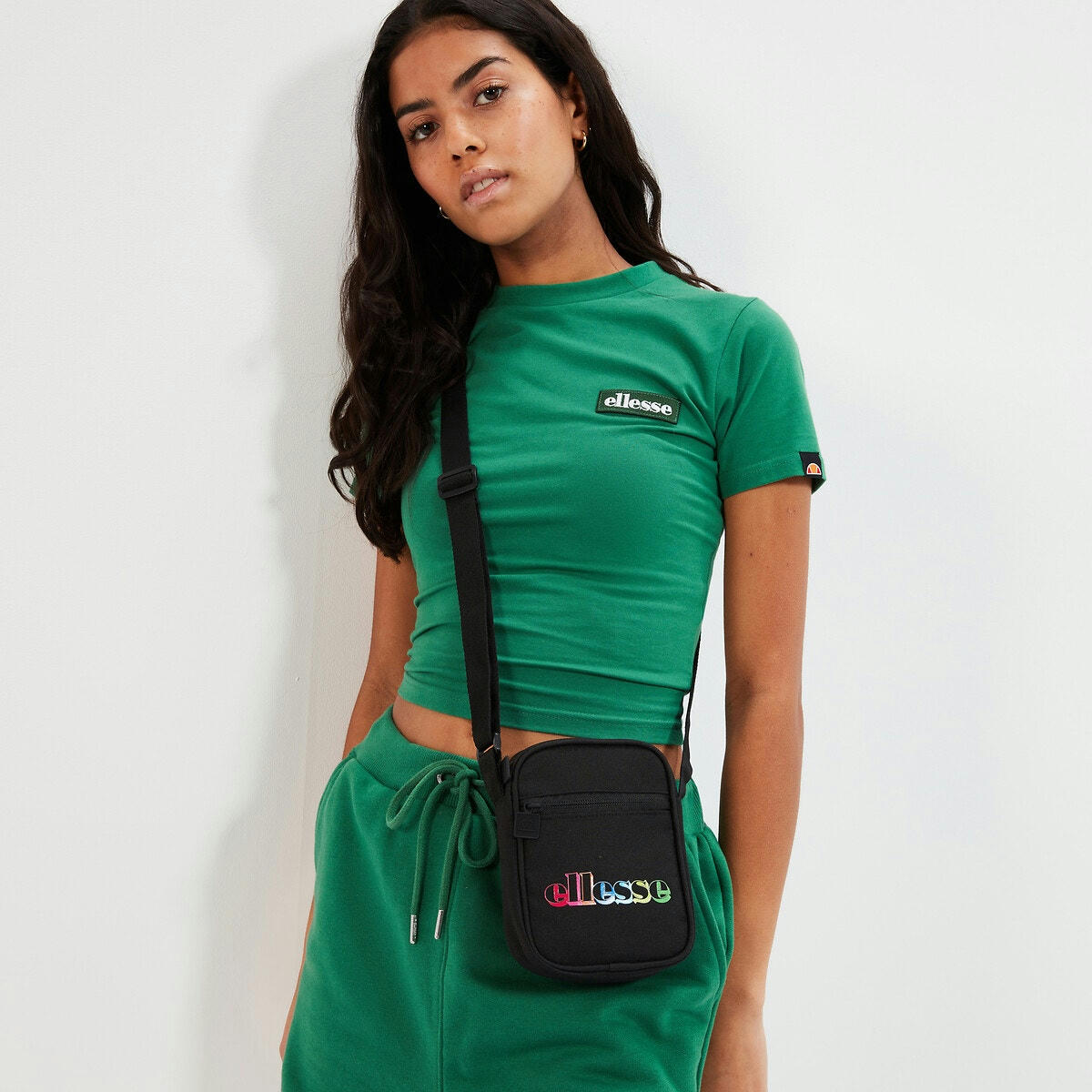T-shirt crop, Chelu