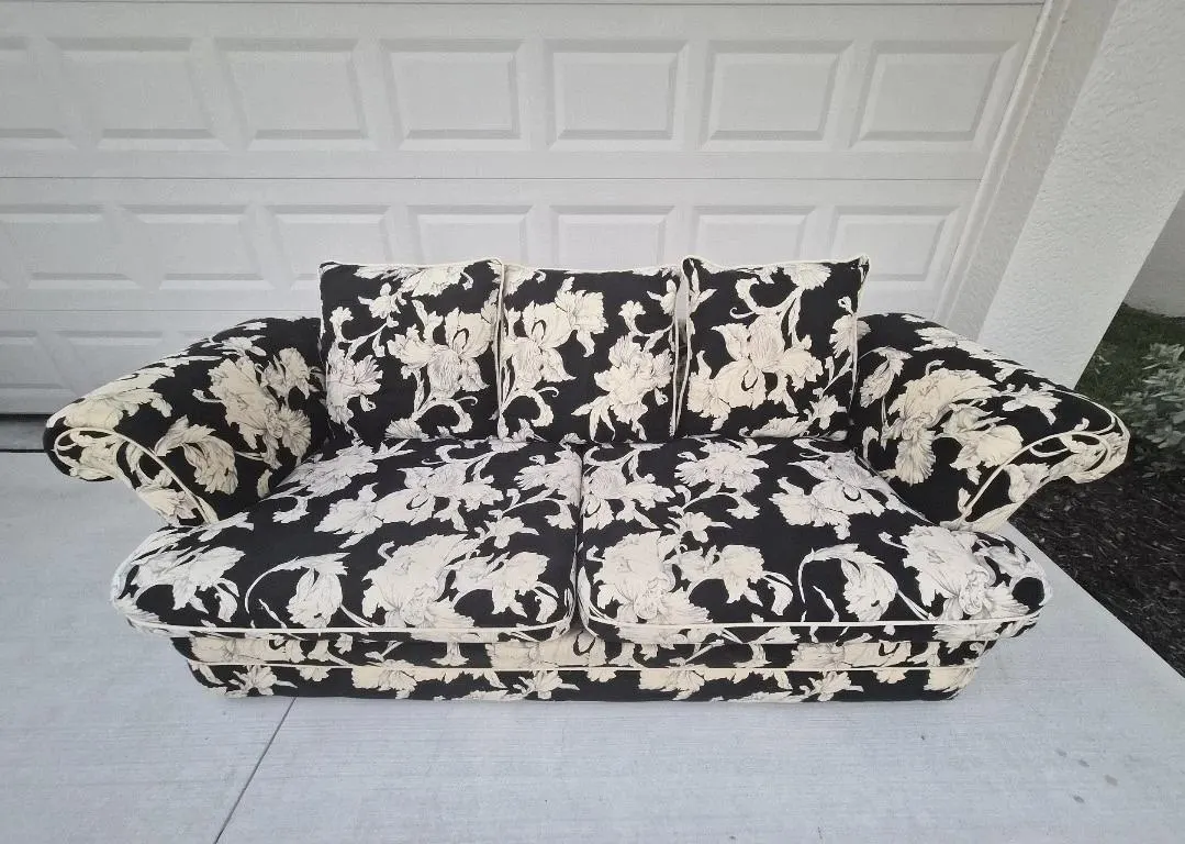 1970'S Black & Creme Floral Chintz Two Piece Sofa Set