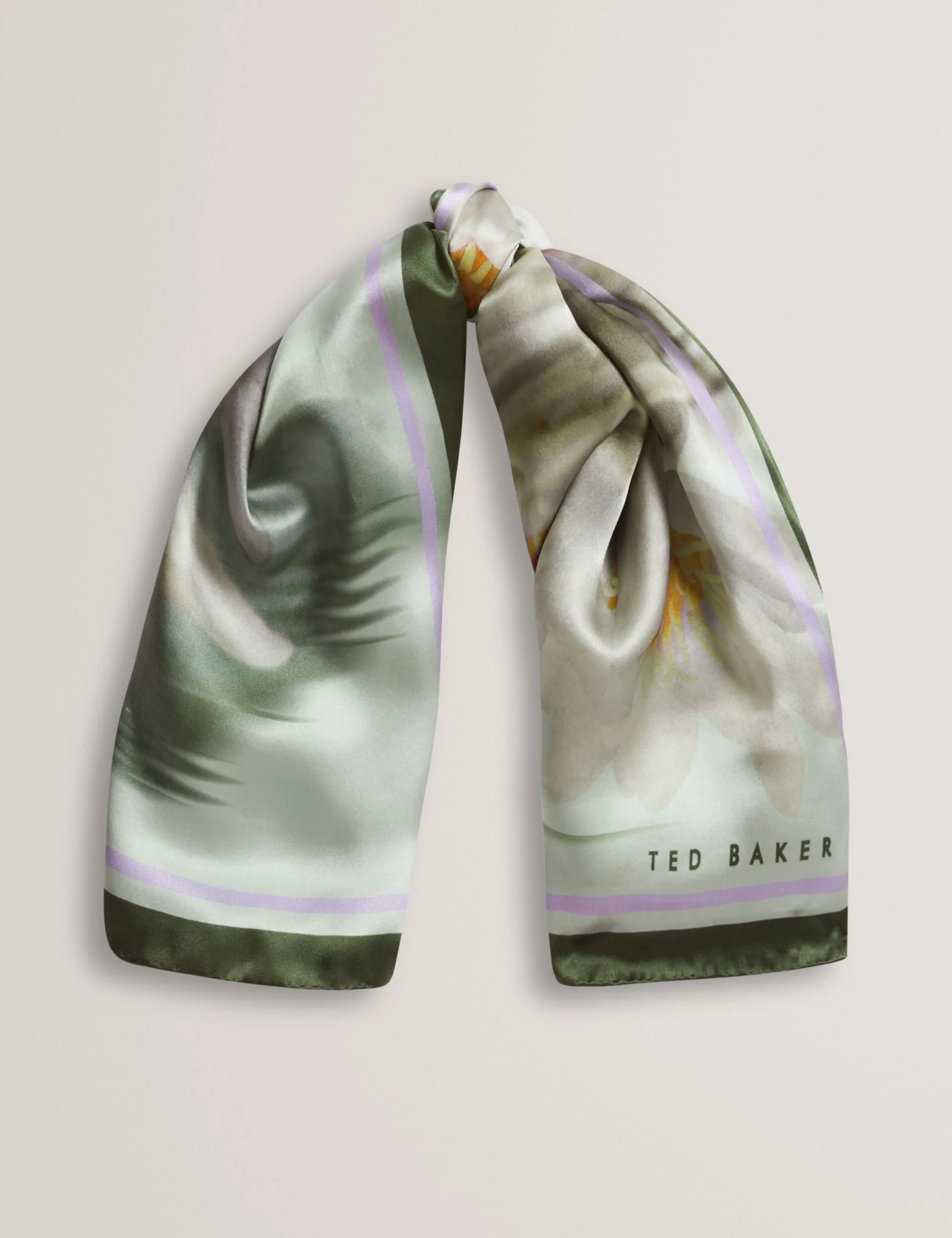 JAINNE | PALE GREEN