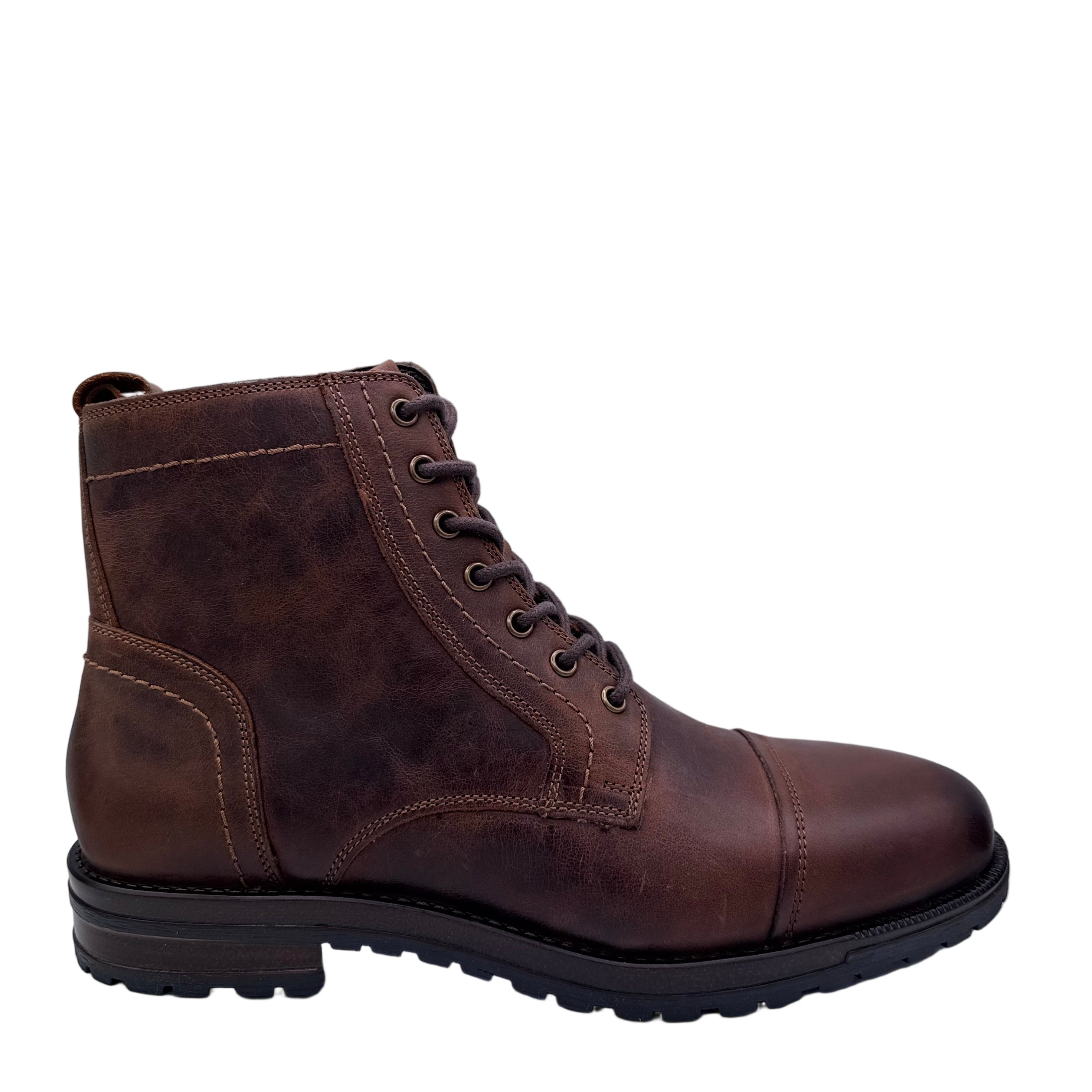 SCHNÜRBOOTS