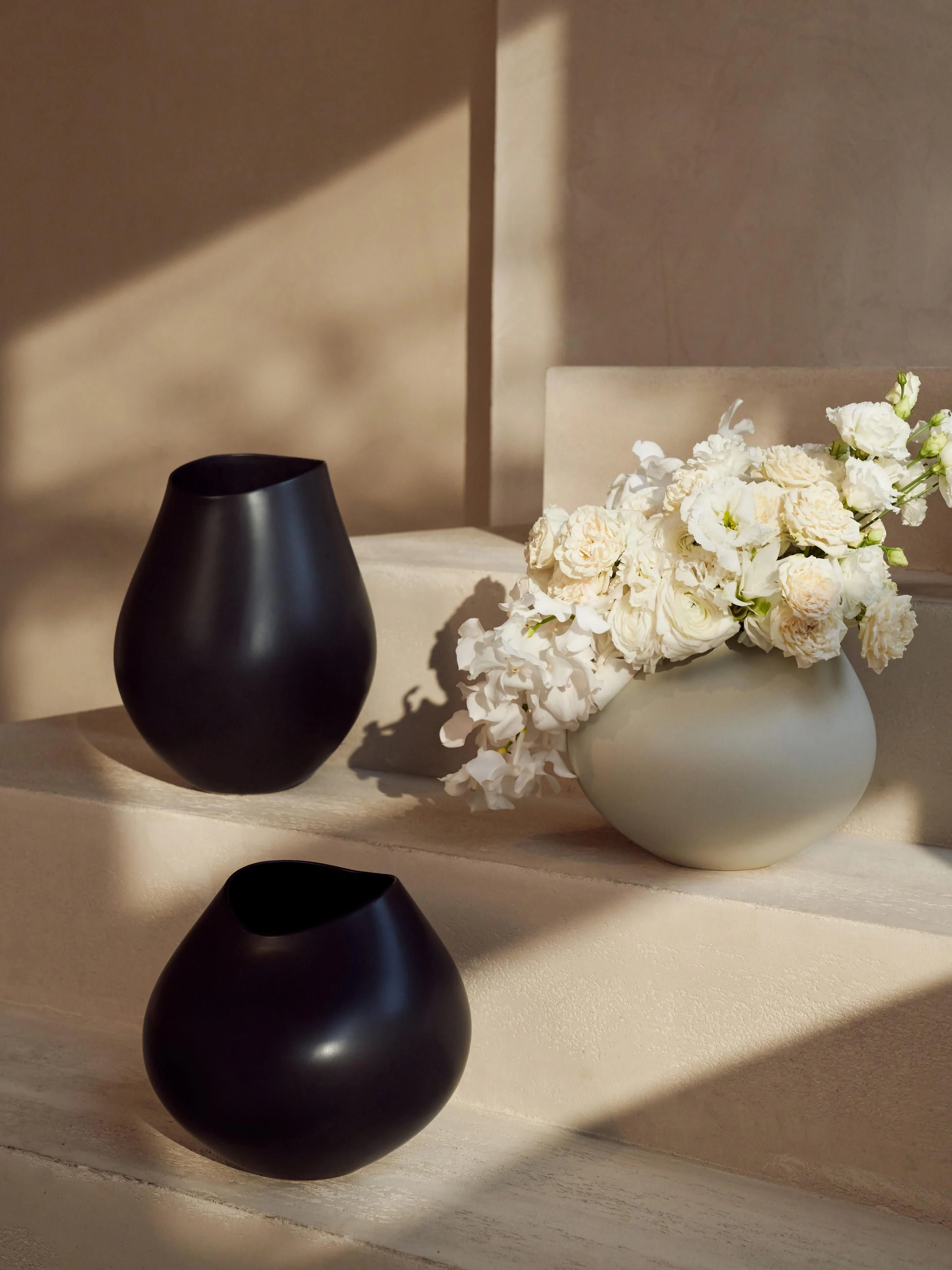 Handgefertigte Vase Opium aus Steingut, H 39 cm