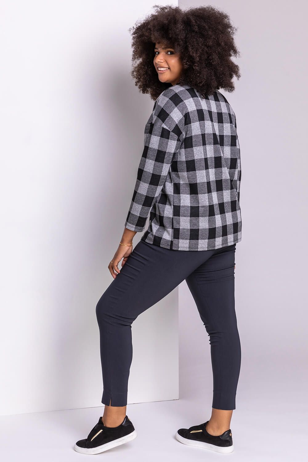 Roman Curve Check Print Long Sleeve Top