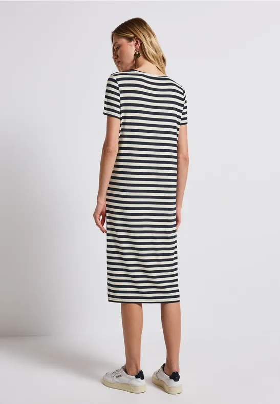 Gestreiftes T-Shirt-Kleid