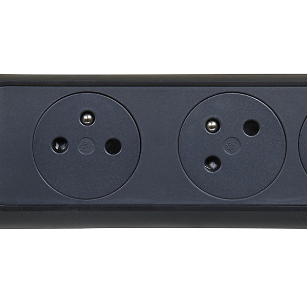Multiprise avec interrupteur 6 prises rotative à fixer Legrand noir et gris 1.5 m