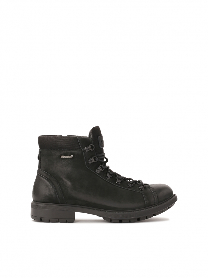Nubuck boots with Thinsulate insulation