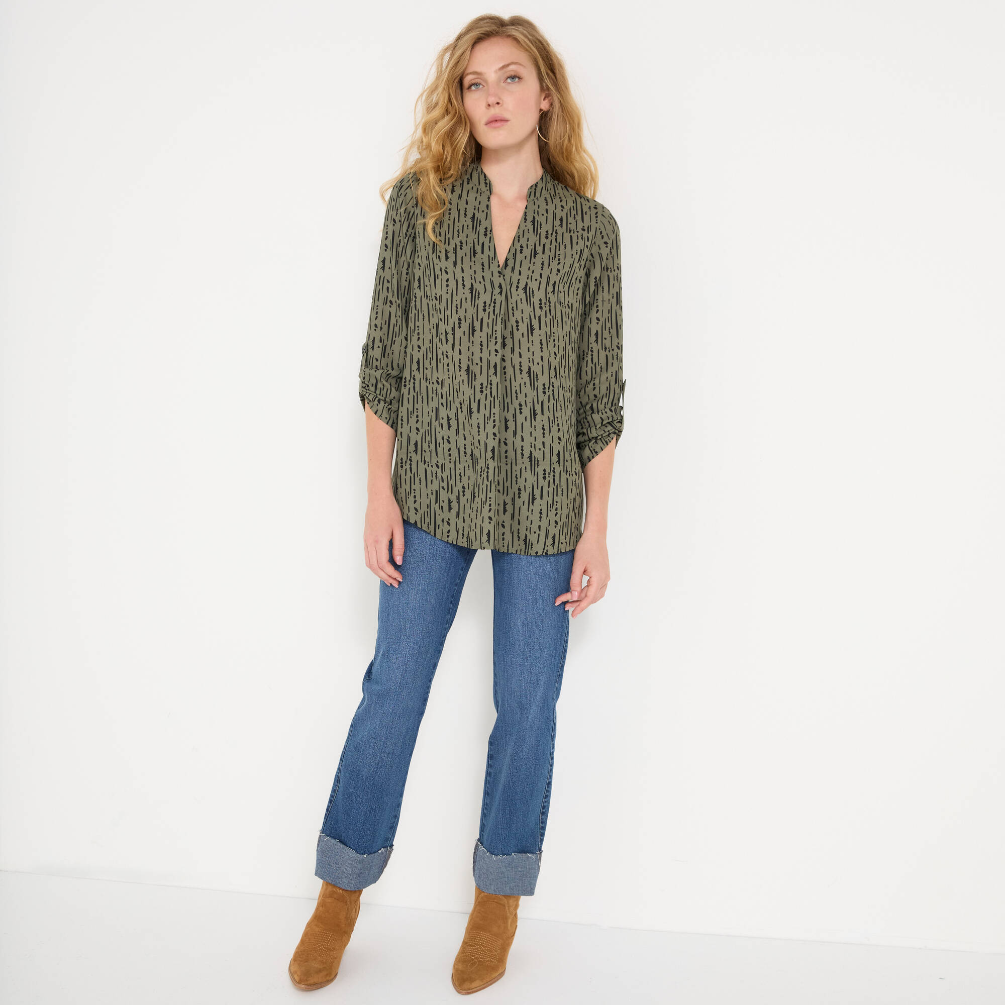 Blouse imprimé graphique col tunisien, cr&ecirc;pe