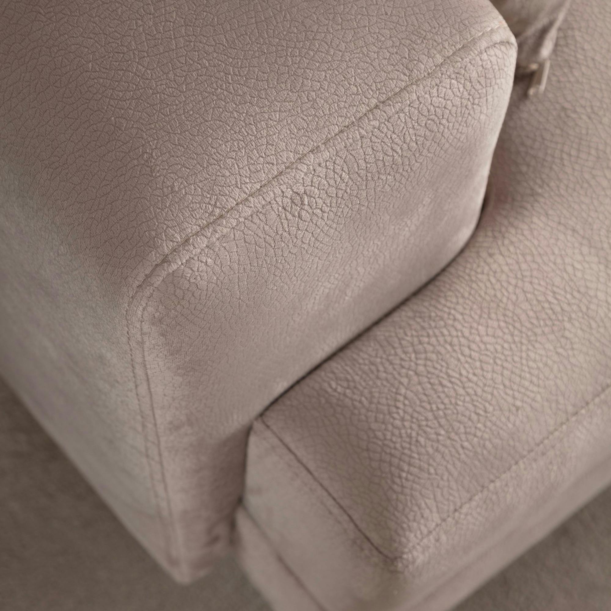 Canapé 3 places beige avec couchage d’appoint JACA