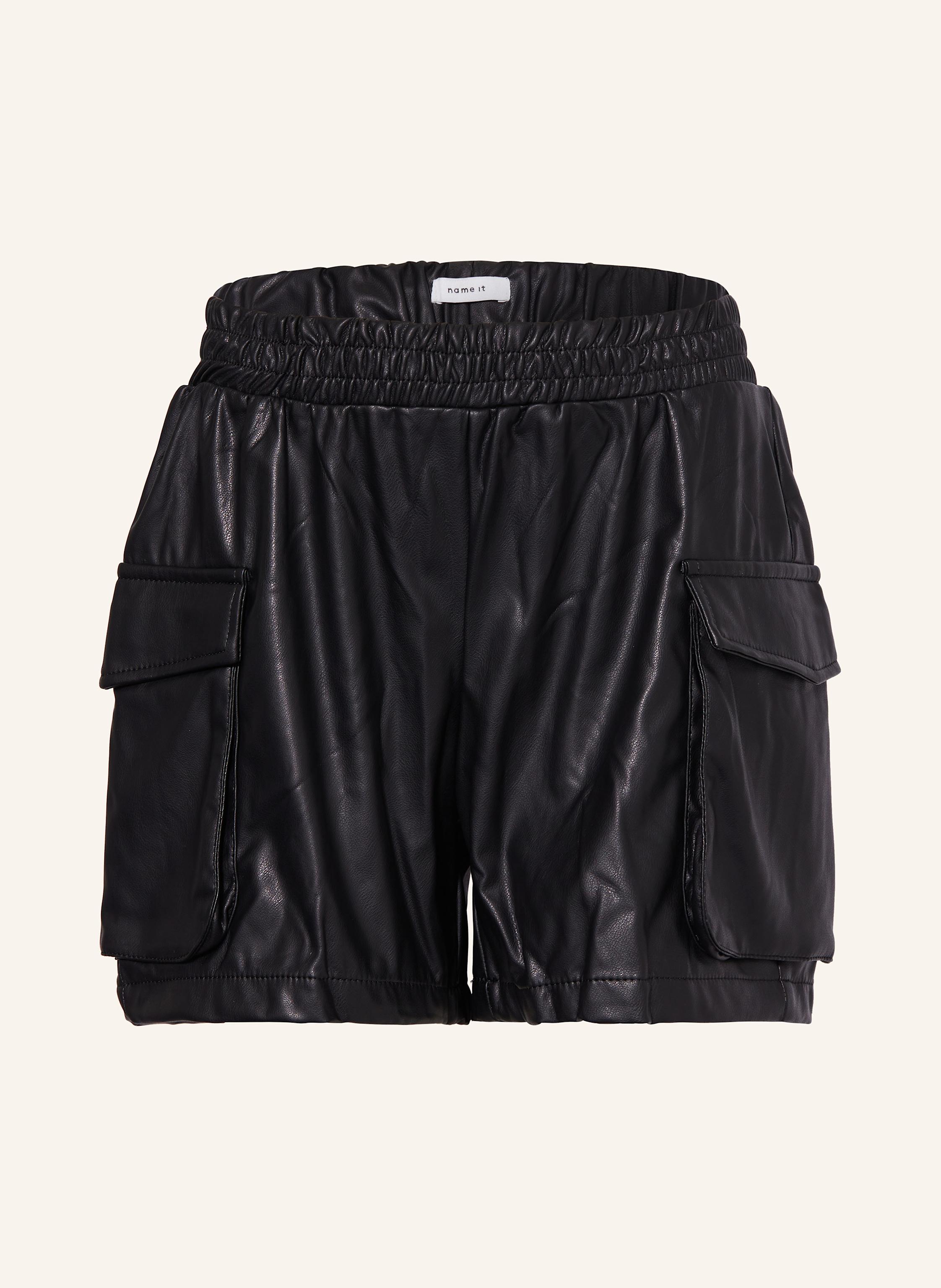 name it Cargoshorts in Lederoptik