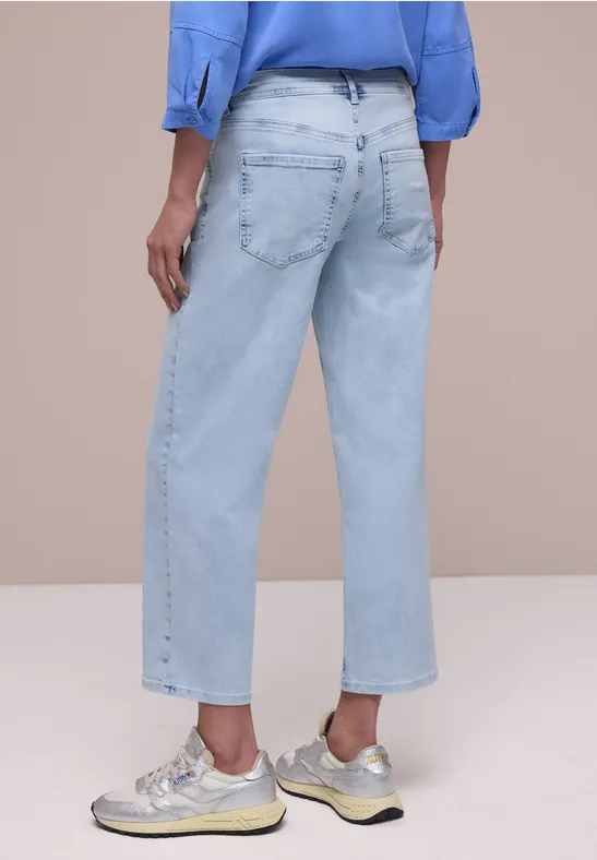 Mid Waist Straight Leg Jeans im Casual Fit