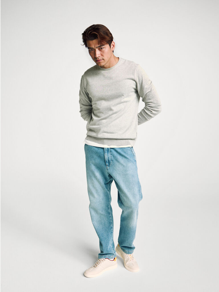 100% cotton crew neck top