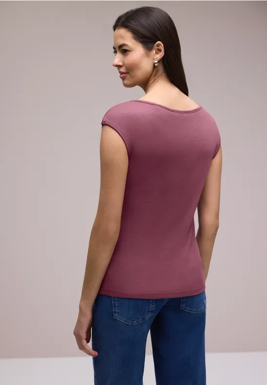 Basic Shirt mit U-Boot-Ausschnitt